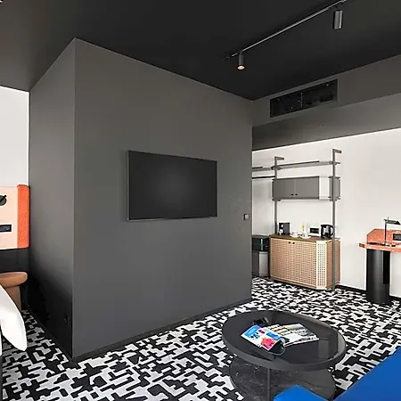Tribe Airport 3* Βουδαπέστη