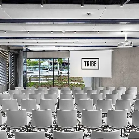 Tribe Airport Ξενοδοχείο